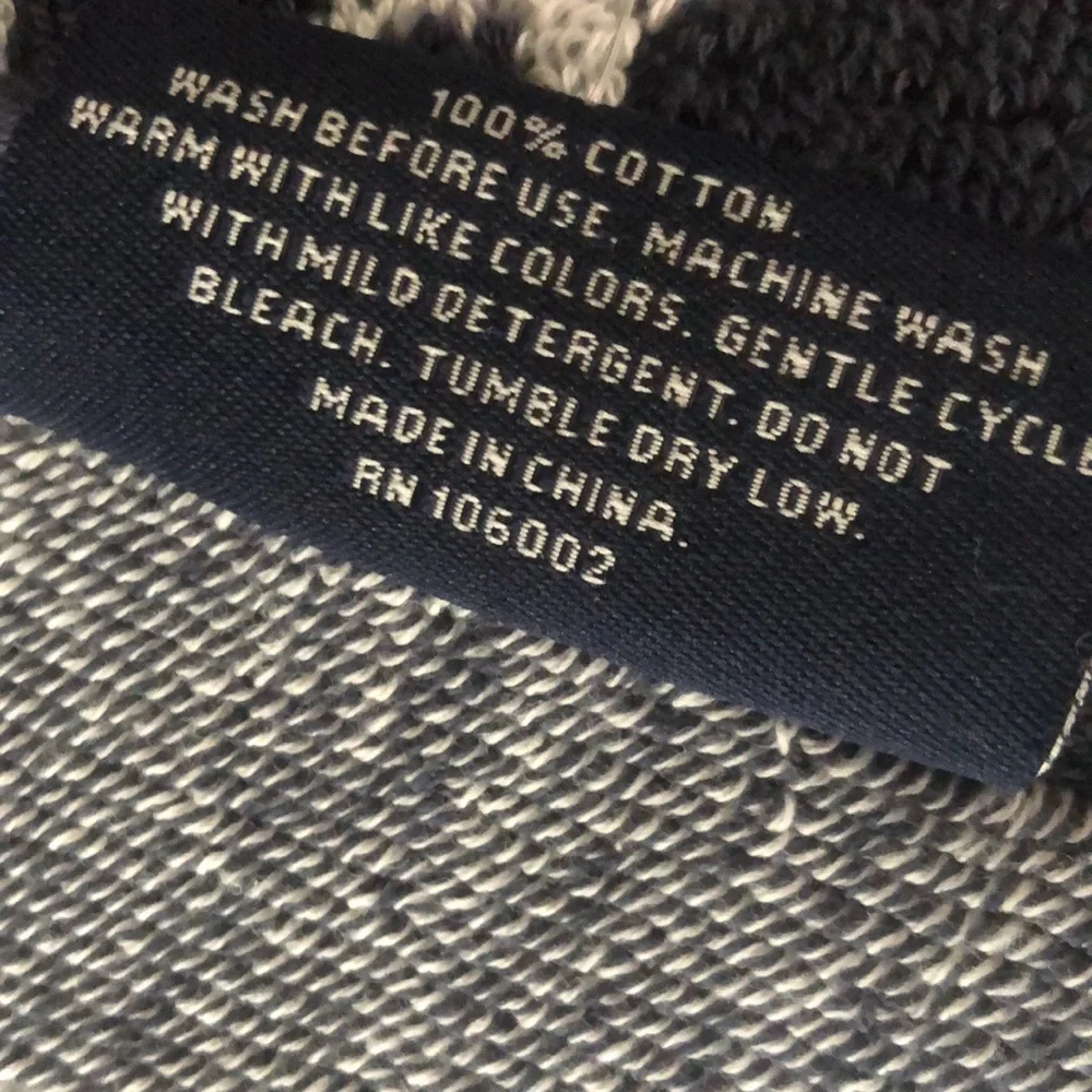Brooks Brothers Navy, White and Red Star-Striped Bath Towel